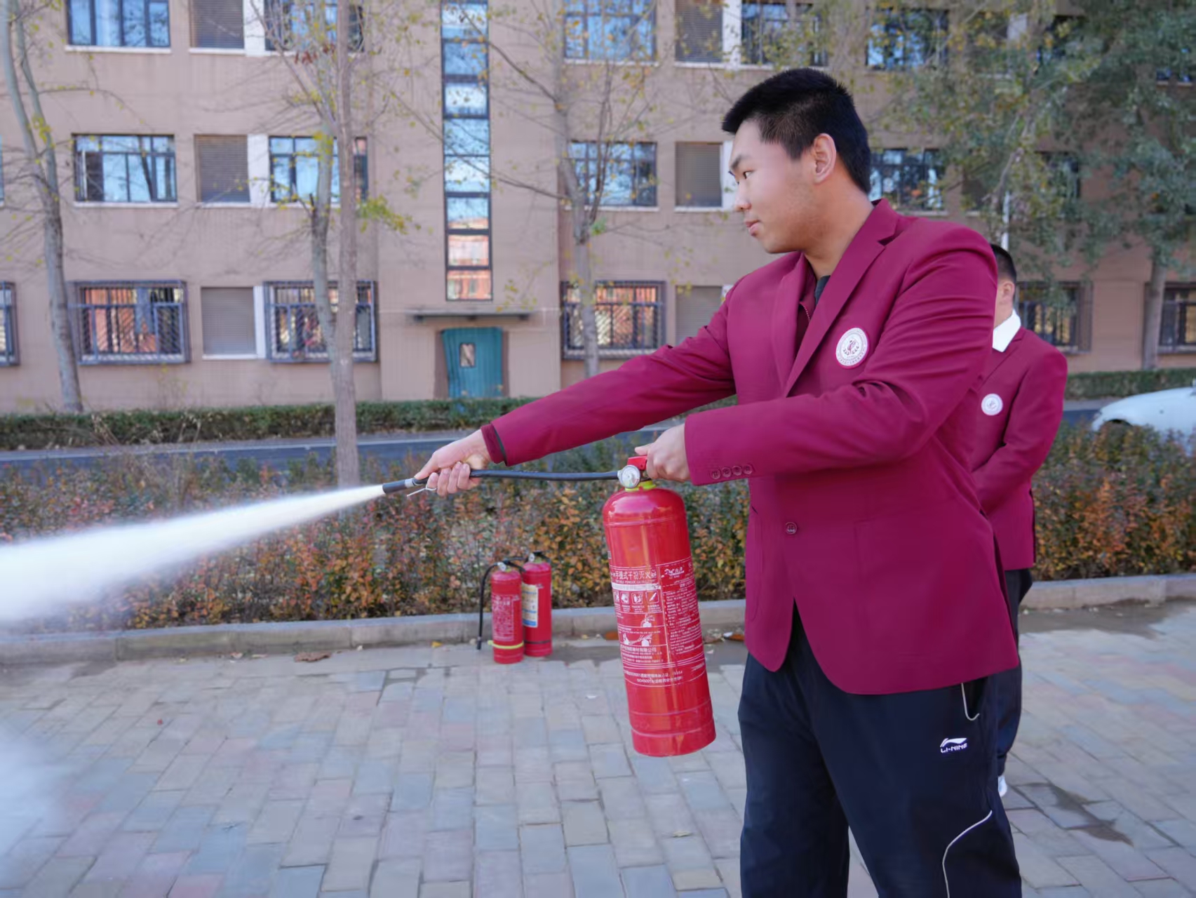 256de1d080503d679139ae34547504c2.jpg 256de1d080503d679139ae34547504c2.jpg