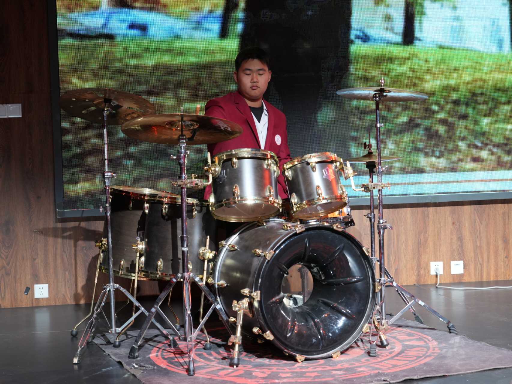 9d250c8dd703801f395bb3da8e0abffa.jpg 9d250c8dd703801f395bb3da8e0abffa.jpg