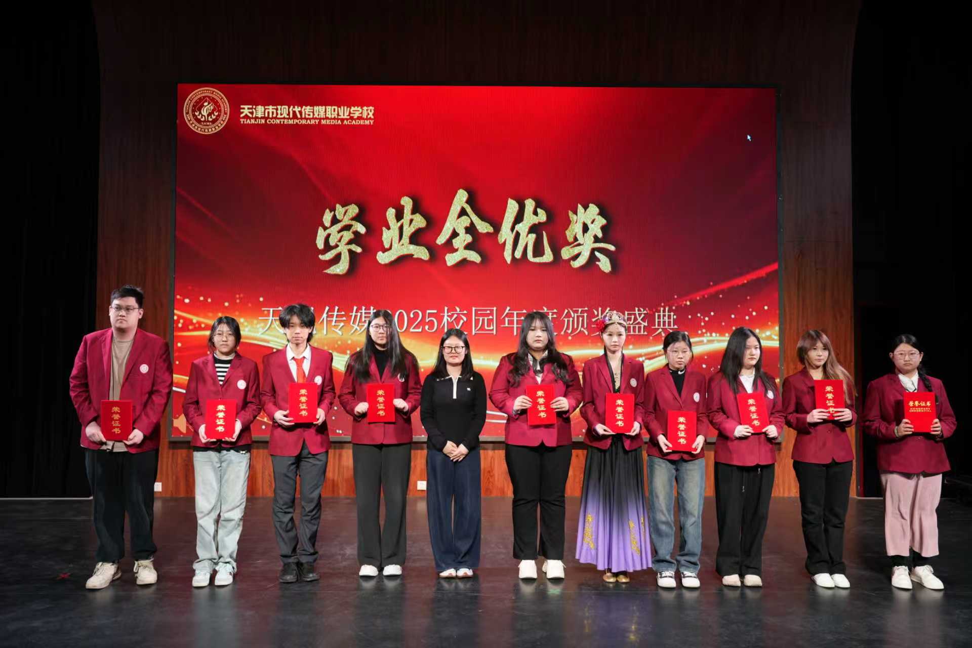 0efdc2d87dad3833321f709bdc76ef79.jpg 0efdc2d87dad3833321f709bdc76ef79.jpg